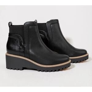 NEW Dolce Vita Women's Rielle Black Chelsea Lug Sole Booties Size 10 Combat Goth